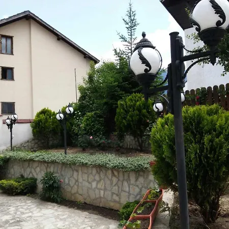 Konukevi Ela
