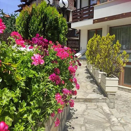 Ela Guest house 3*